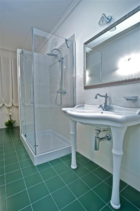 Design Suite Тірано Екстер'єр фото